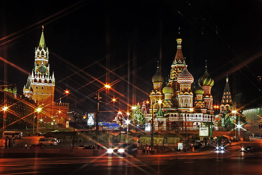 St. Basil's Cathedral and Spasskaya Tower Illuminated at Night in Moscow Red Square HD wallpaper