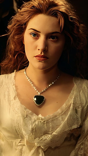 Kate Winslet as Rose in Titanic Wearing Heart Necklace and Lace Dress HD phone wallpaper