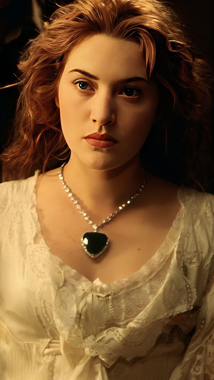 Kate Winslet as Rose in Titanic Wearing Heart Necklace and Lace Dress HD phone wallpaper