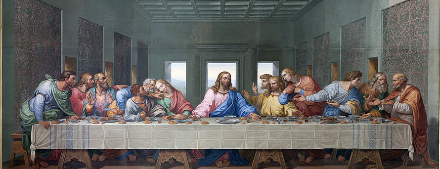 The Last Supper by Juan de Juanes: Jesus and the Apostles at a Long Table in a Classical Hall HD wallpaper