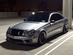 Silver Mercedes-Benz W211 E55 AMG Sedan Parked at Night HD wallpaper