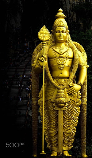 Giant Golden Lord Murugan Statue at Batu Caves in Kuala Lumpur, Malaysia HD phone wallpaper