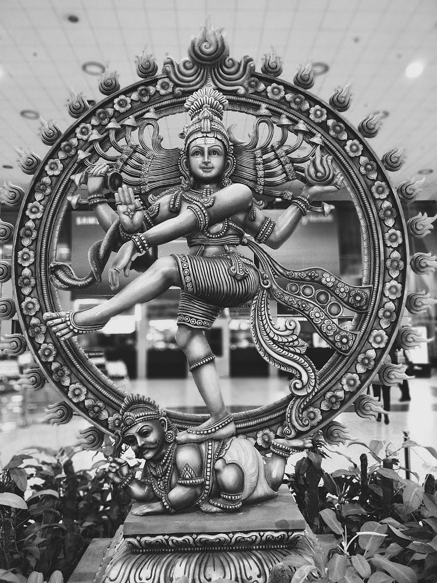 Black and White Nataraja Shiva Dance Statue in Cosmic Circle HD phone wallpaper