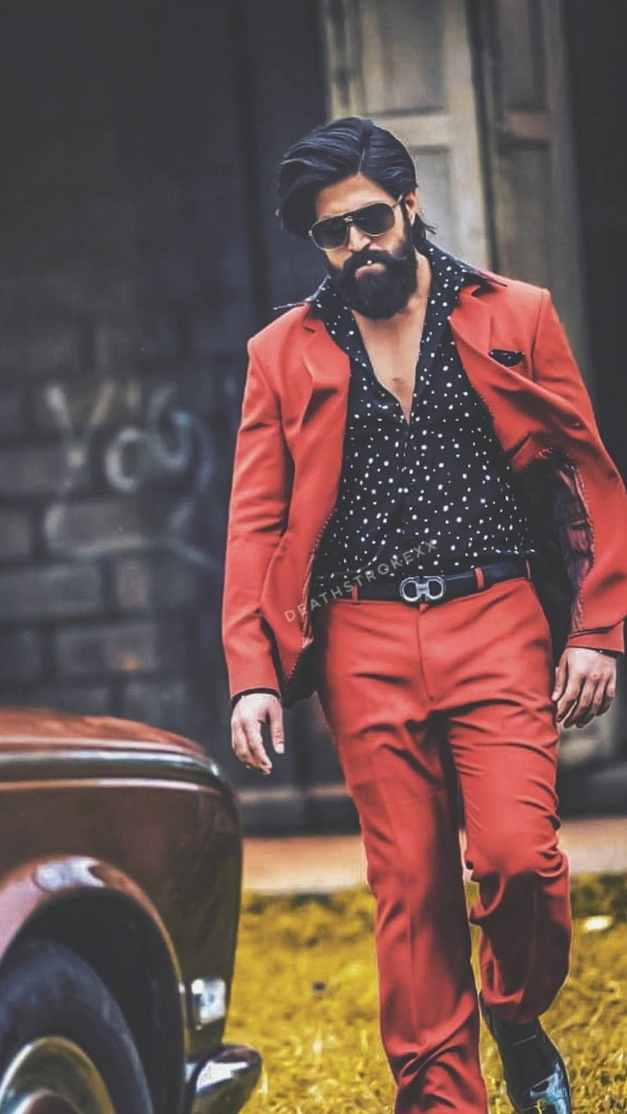 Yash as Rocky Bhai in KGF Chapter 1 Red Suit and Sunglasses HD phone wallpaper