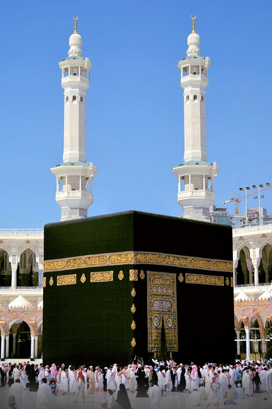 The Kaaba in Mecca Surrounded by Pilgrims and White Minarets Under a Clear Blue Sky HD phone wallpaper