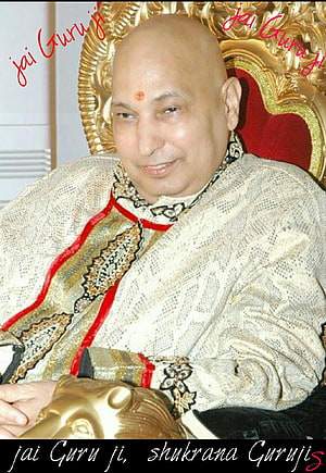 Guruji Portrait in Traditional White Attire with Ornate Gold Throne and Red Accent HD phone wallpaper