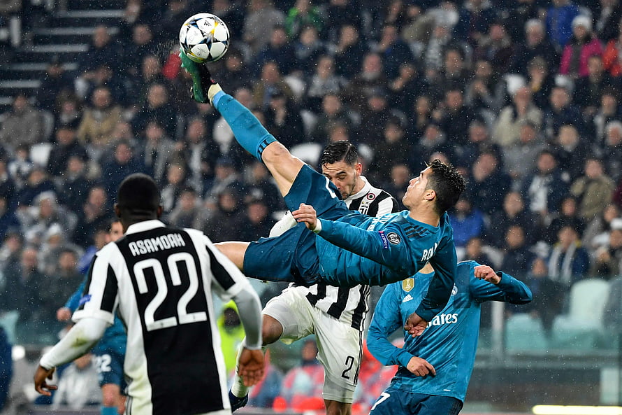 Cristiano Ronaldo Bicycle Kick Goal in UEFA Champions League Match HD wallpaper