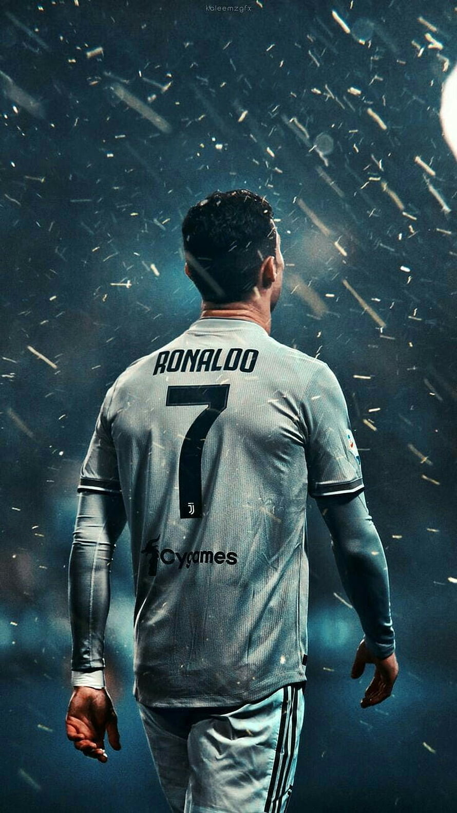Cristiano Ronaldo Juventus Number 7 Jersey Back View in Dramatic Stadium Rain HD phone wallpaper