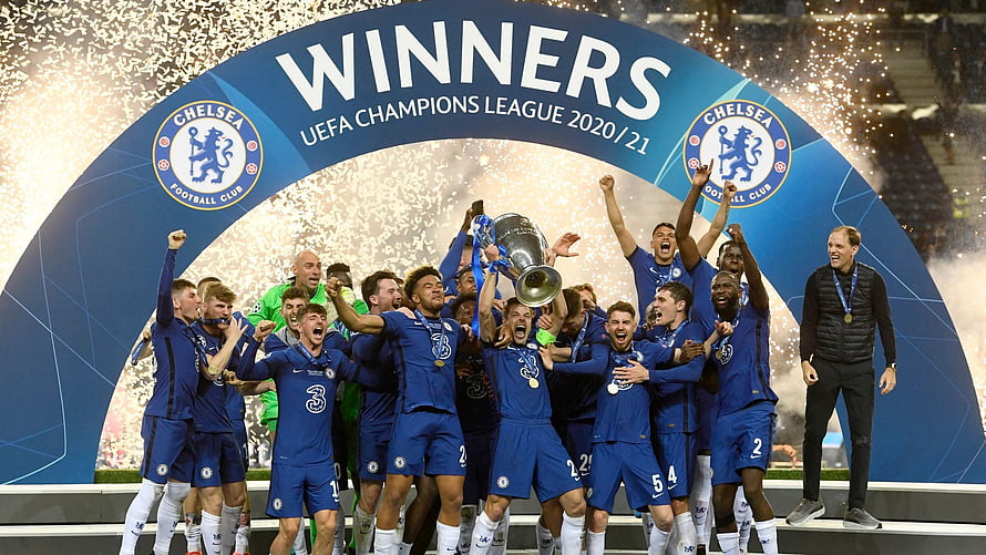 Chelsea FC Players Celebrating UEFA Champions League 2020-21 Victory With Trophy HD wallpaper
