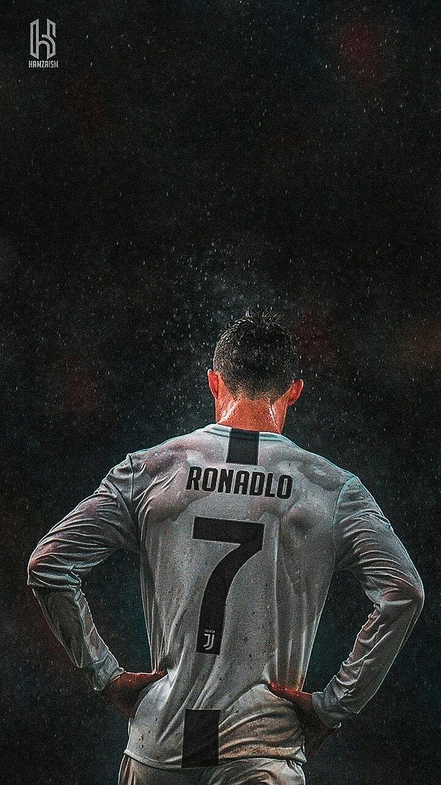 Cristiano Ronaldo Juventus Number 7 Jersey Back View in Rain HD phone wallpaper