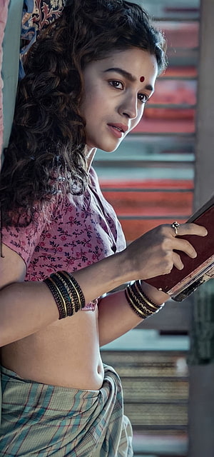 Alia Bhatt in Traditional Indian Attire Holding a Book HD phone wallpaper