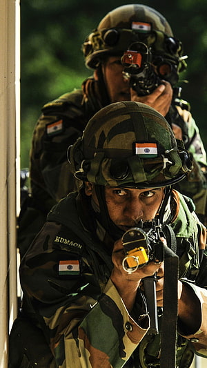 Indian Army Special Forces Soldier in Combat Gear with Rifle and Night Vision Helmet HD phone wallpaper
