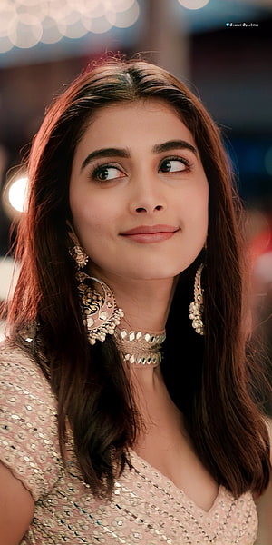 Pooja Hegde in Traditional Indian Jewelry and Sequined Attire HD phone wallpaper