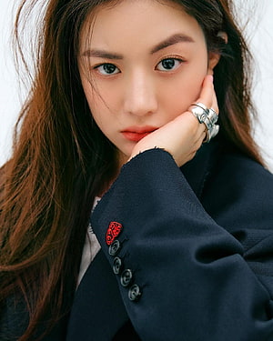 Go Youn Jung Portrait in Black Blazer with Silver Rings and Red Lipstick HD phone wallpaper