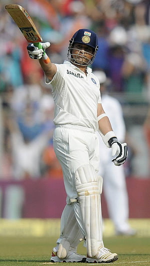 Sachin Tendulkar Acknowledging the Crowd in White Test Cricket Gear HD phone wallpaper