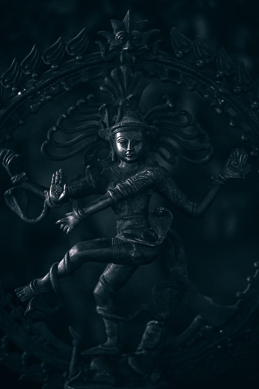 Dancing Shiva Nataraja Bronze Sculpture in Dramatic Low-Key Lighting HD phone wallpaper