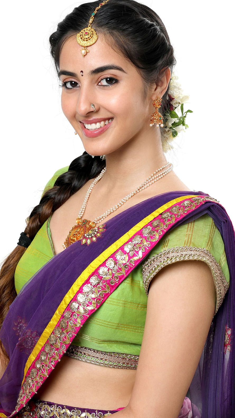 Simrat Kaur in Traditional Green and Purple Saree with Gold Jewelry HD phone wallpaper