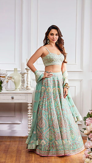 Kiara Advani in Mint Green Embroidered Lehenga Choli with Floral Motifs HD phone wallpaper