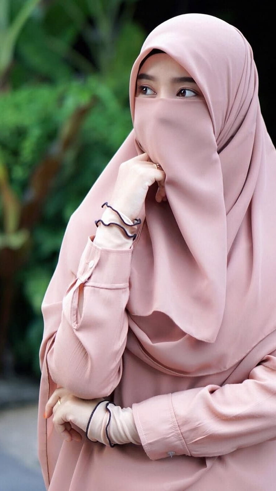 Woman in Soft Pink Niqab and Abaya Standing in a Lush Garden, Muslim Girl, Gurkha Girl HD phone wallpaper