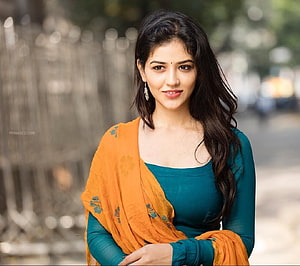 Priyanka Jawalkar in Teal Top and Orange Dupatta Portrait HD wallpaper