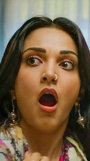 Kiara Advani Bollywood Actress Surprised Expression Portrait HD phone wallpaper