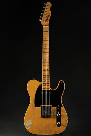 Vintage Fender Telecaster Electric Guitar with Worn Sunburst Finish and Black Pickguard HD phone wallpaper