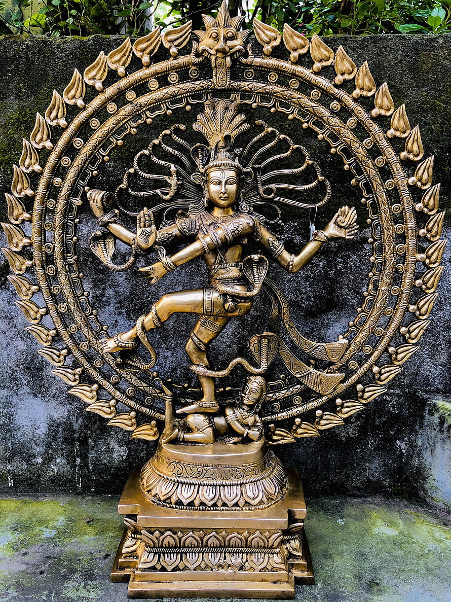 Golden Nataraja Shiva Statue with Fire Ring and Serpents HD phone wallpaper