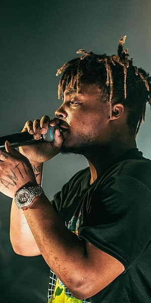 Juice Wrld Live Performance Portrait With Microphone And Diamond Watch HD phone wallpaper