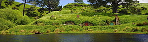 The Shire Hobbiton Village in Middle Earth from Lord of the Rings HD wallpaper