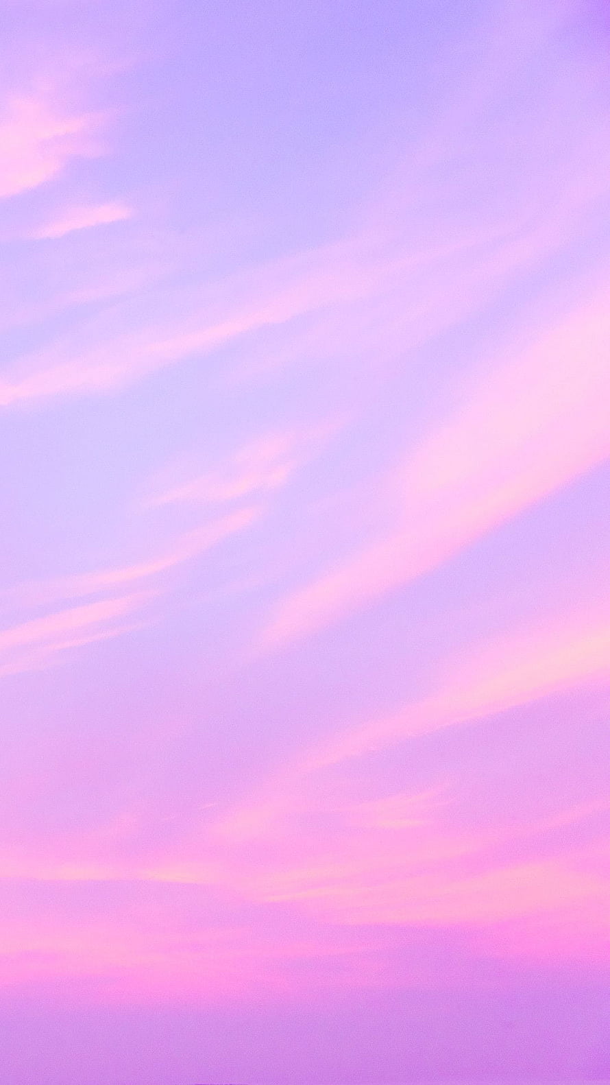 Soft Lavender and Pink Sky with Wispy Clouds at Dusk HD phone wallpaper