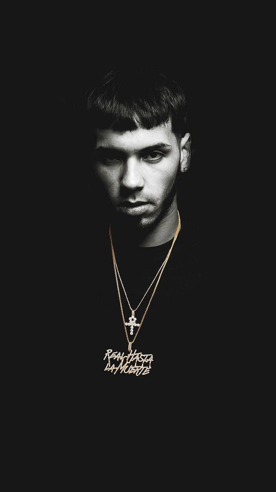 Anuel AA Portrait Wearing Cross Necklace and Real Hasta La Muerte Pendant HD phone wallpaper