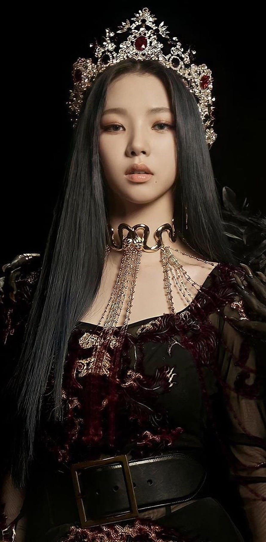 Karina Aespa Dark Fantasy Portrait Wearing Ornate Crown and Gothic Jewelry HD phone wallpaper