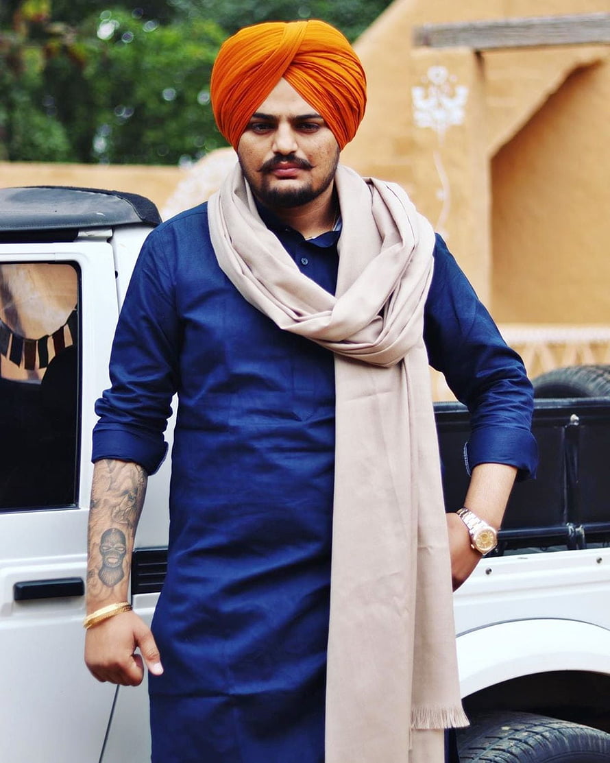 Sidhu Moose Wala in Orange Turban and Blue Kurta with Beige Shawl HD phone wallpaper