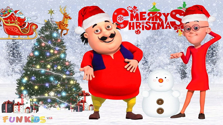 Motu Patlu Christmas Celebration with Snowman and Decorated Tree HD wallpaper