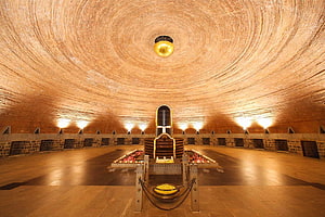 Dhyanalinga Meditation Chamber at Isha Yoga Center India HD wallpaper