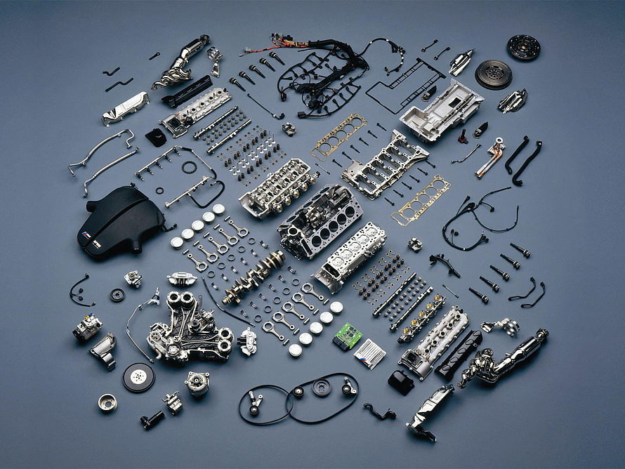Complete Automotive Engine Components Arranged in a Technical Flat Lay HD wallpaper