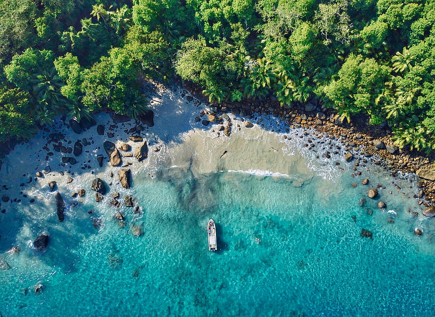 Aerial View of Tropical Beach with Turquoise Water and Lush Jungle HD wallpaper