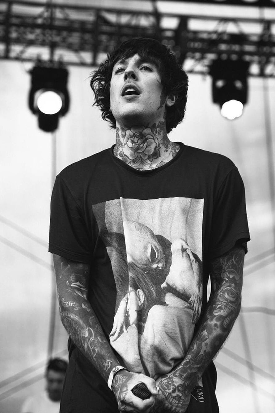 Oliver Sykes of Bring Me The Horizon performing live on stage in black and white HD phone wallpaper
