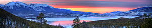 Panoramic Winter Sunset Over Snow-Capped Mountains and Frozen Lake HD wallpaper