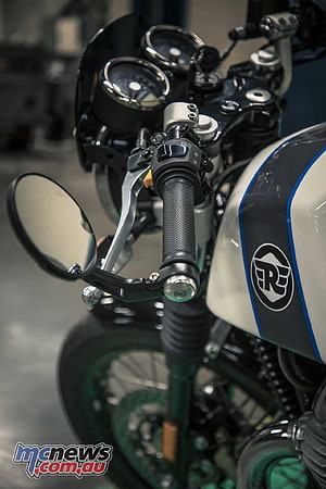 Royal Enfield 650 Continental GT Handlebar and Instrument Cluster Close-Up HD phone wallpaper