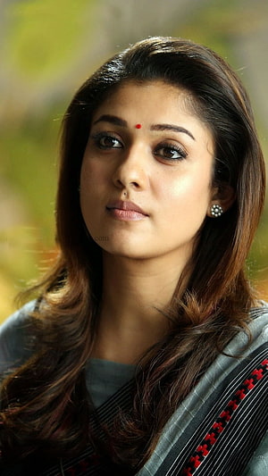 Nayanthara Portrait in Traditional Saree with Soft Natural Lighting HD phone wallpaper