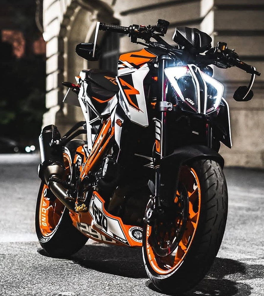KTM 1290 Super Duke R Naked Motorcycle in Orange and Black Livery HD phone wallpaper