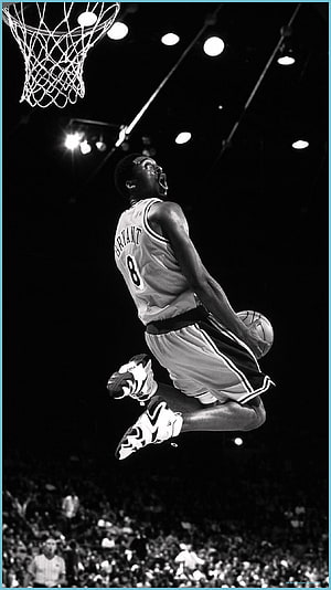 Kobe Bryant Mid-Air Dunk in Black and White HD phone wallpaper