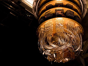 Close-up of a Quantum Computer Processor with Intricate Wiring and Gold Circuitry HD wallpaper
