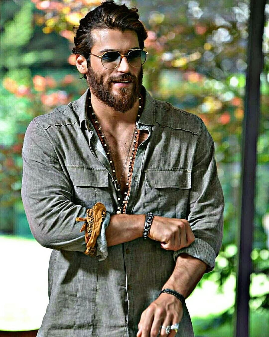 Can Yaman in Aviator Sunglasses and Grey Shirt with Beaded Necklace HD phone wallpaper