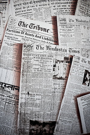 Vintage 1947 Indian Newspaper Collage Featuring The Tribune and Hindustan Times HD phone wallpaper
