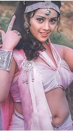 Meena Durai in Traditional Pink Attire with Silver Jewelry and Headpiece HD phone wallpaper