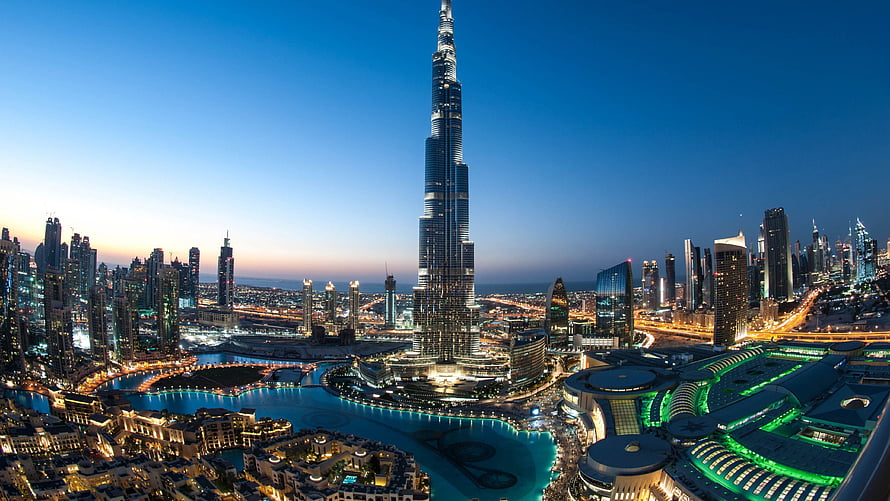 Burj Khalifa and Dubai Fountain at Dusk with City Skyline HD wallpaper