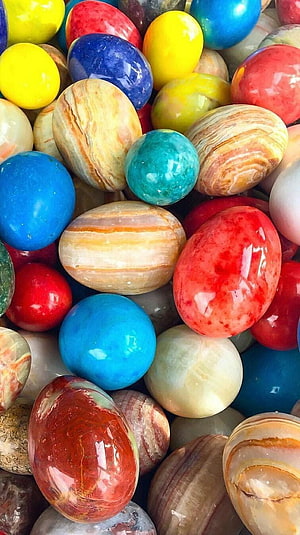Vibrant Polished Agate Stones in Assorted Colors and Patterns HD phone wallpaper