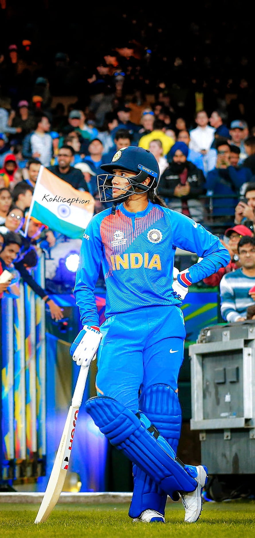 Smriti Mandhana in India Cricket Jersey Walking on the Field with Bat and Pads HD phone wallpaper